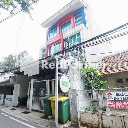 Eascot Hotel Mitra Reddoorz Jakarta Exteriör bild