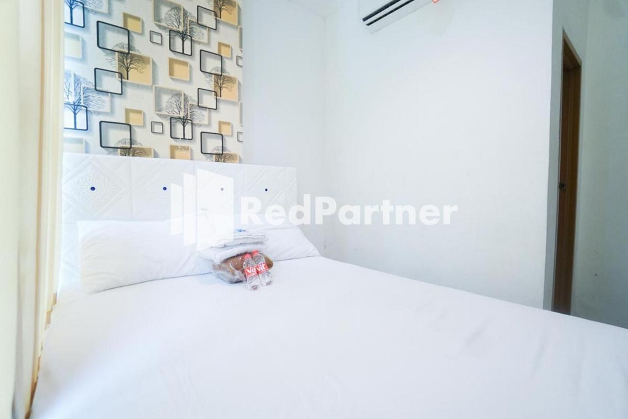 Eascot Hotel Mitra Reddoorz Jakarta Exteriör bild